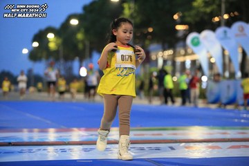 BINH DUONG NEW CITY HALF MARATHON 2024 - Ảnh #1727711
