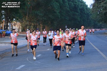BINH DUONG NEW CITY HALF MARATHON 2024 - Ảnh #1772172