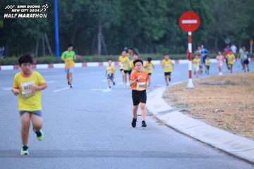 BINH DUONG NEW CITY HALF MARATHON 2024 - Ảnh #1726341