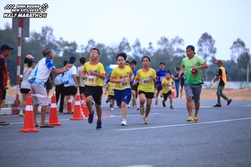 BINH DUONG NEW CITY HALF MARATHON 2024 - Ảnh #1727969
