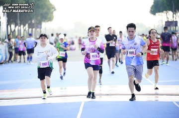 BINH DUONG NEW CITY HALF MARATHON 2024 - Ảnh #1760674
