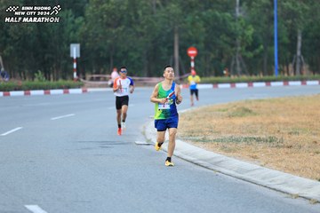 BINH DUONG NEW CITY HALF MARATHON 2024 - Ảnh #1735301