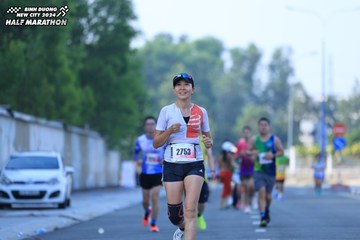 BINH DUONG NEW CITY HALF MARATHON 2024 - Ảnh #1766596