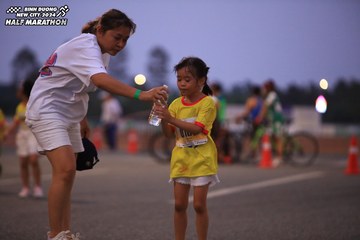 BINH DUONG NEW CITY HALF MARATHON 2024 - Ảnh #1728410