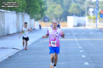 BINH DUONG NEW CITY HALF MARATHON 2024 - Ảnh #1770907