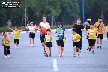 BINH DUONG NEW CITY HALF MARATHON 2024 - Ảnh #1726732