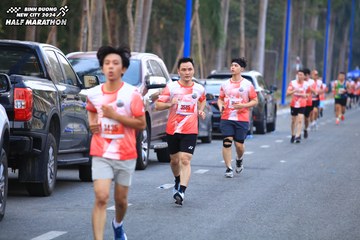 BINH DUONG NEW CITY HALF MARATHON 2024 - Ảnh #1756270