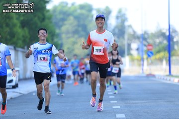 BINH DUONG NEW CITY HALF MARATHON 2024 - Ảnh #1766983