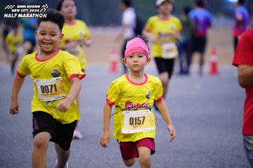BINH DUONG NEW CITY HALF MARATHON 2024 - Ảnh #1725329