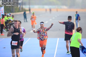 BINH DUONG NEW CITY HALF MARATHON 2024 - Ảnh #1739215