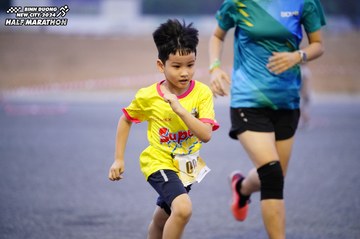 BINH DUONG NEW CITY HALF MARATHON 2024 - Ảnh #1725351