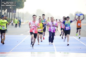 BINH DUONG NEW CITY HALF MARATHON 2024 - Ảnh #1758558