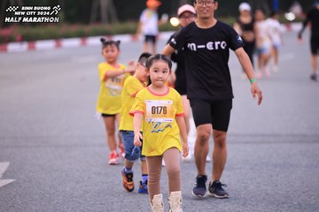 BINH DUONG NEW CITY HALF MARATHON 2024 - Ảnh #1727167
