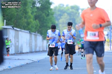 BINH DUONG NEW CITY HALF MARATHON 2024 - Ảnh #1768116
