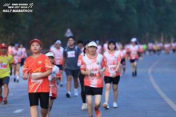 BINH DUONG NEW CITY HALF MARATHON 2024 - Ảnh #1771987