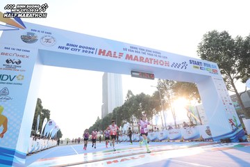 BINH DUONG NEW CITY HALF MARATHON 2024 - Ảnh #1819847