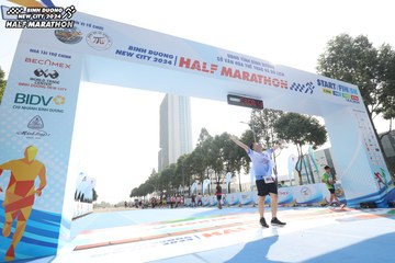 BINH DUONG NEW CITY HALF MARATHON 2024 - Ảnh #1819211