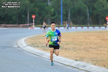 BINH DUONG NEW CITY HALF MARATHON 2024 - Ảnh #1735214
