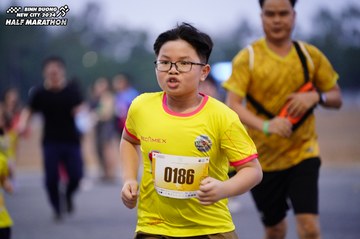BINH DUONG NEW CITY HALF MARATHON 2024 - Ảnh #1725549