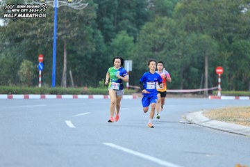 BINH DUONG NEW CITY HALF MARATHON 2024 - Ảnh #1735470