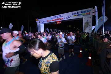 BINH DUONG NEW CITY HALF MARATHON 2024 - Ảnh #1737802