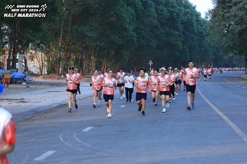 BINH DUONG NEW CITY HALF MARATHON 2024 - Ảnh #1772146