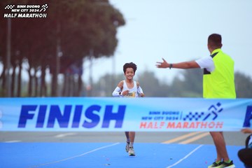 BINH DUONG NEW CITY HALF MARATHON 2024 - Ảnh #1728859