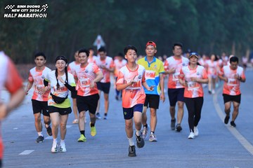 BINH DUONG NEW CITY HALF MARATHON 2024 - Ảnh #1750870