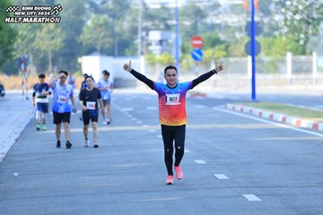 BINH DUONG NEW CITY HALF MARATHON 2024 - Ảnh #1771253
