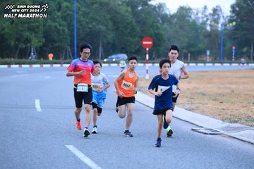 BINH DUONG NEW CITY HALF MARATHON 2024 - Ảnh #1726033