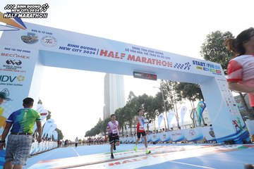 BINH DUONG NEW CITY HALF MARATHON 2024 - Ảnh #1821564