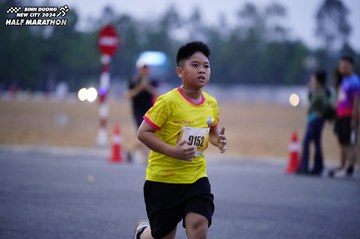 BINH DUONG NEW CITY HALF MARATHON 2024 - Ảnh #1725127