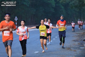 BINH DUONG NEW CITY HALF MARATHON 2024 - Ảnh #1750244