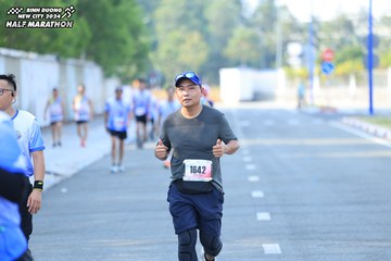 BINH DUONG NEW CITY HALF MARATHON 2024 - Ảnh #1771670