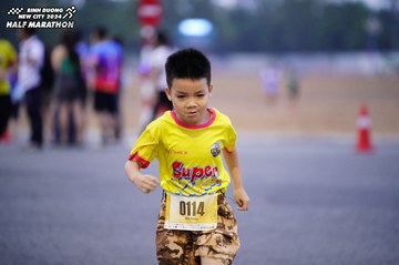 BINH DUONG NEW CITY HALF MARATHON 2024 - Ảnh #1725385