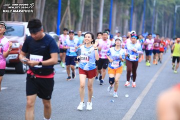 BINH DUONG NEW CITY HALF MARATHON 2024 - Ảnh #1750421