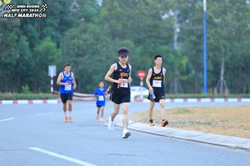 BINH DUONG NEW CITY HALF MARATHON 2024 - Ảnh #1736037
