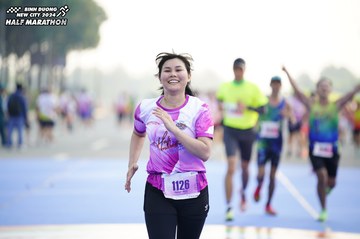 BINH DUONG NEW CITY HALF MARATHON 2024 - Ảnh #1763419