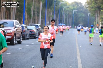 BINH DUONG NEW CITY HALF MARATHON 2024 - Ảnh #1756427
