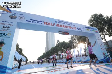 BINH DUONG NEW CITY HALF MARATHON 2024 - Ảnh #1820147