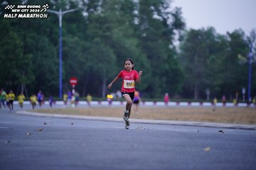 BINH DUONG NEW CITY HALF MARATHON 2024 - Ảnh #1725029