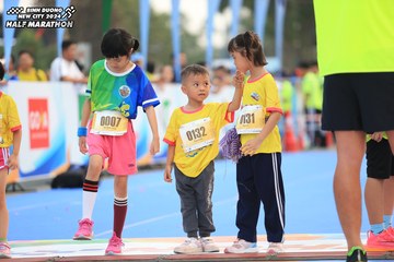 BINH DUONG NEW CITY HALF MARATHON 2024 - Ảnh #1727348