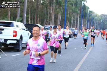 BINH DUONG NEW CITY HALF MARATHON 2024 - Ảnh #1750091