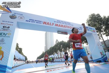 BINH DUONG NEW CITY HALF MARATHON 2024 - Ảnh #1821438