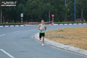 BINH DUONG NEW CITY HALF MARATHON 2024 - Ảnh #1734701