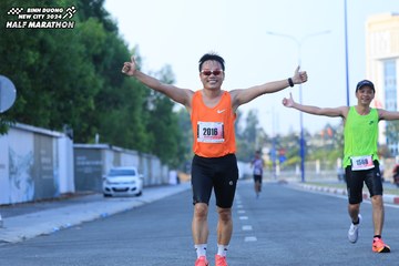 BINH DUONG NEW CITY HALF MARATHON 2024 - Ảnh #1776300