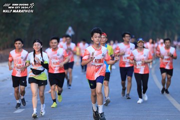 BINH DUONG NEW CITY HALF MARATHON 2024 - Ảnh #1750874