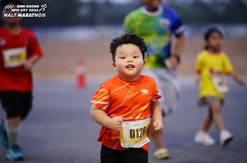 BINH DUONG NEW CITY HALF MARATHON 2024 - Ảnh #1725769