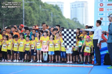 BINH DUONG NEW CITY HALF MARATHON 2024 - Ảnh #1727429