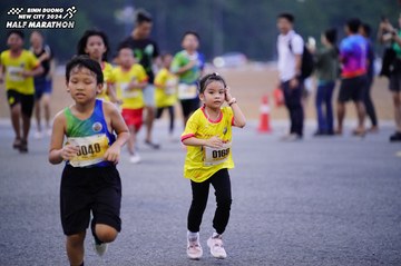 BINH DUONG NEW CITY HALF MARATHON 2024 - Ảnh #1725359